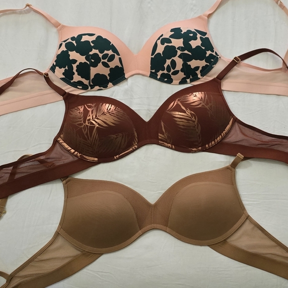 NWOT Lively No-Wire Push-Up Bras 36B - Picture 1 of 5